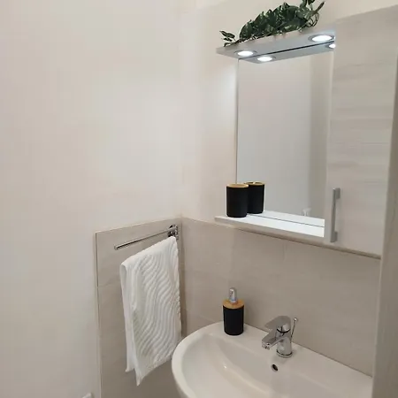 Daire Con 2 Camere, Parcheggio E Terrazza Pisa