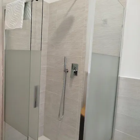 Con 2 Camere, Parcheggio E Terrazza Appartement