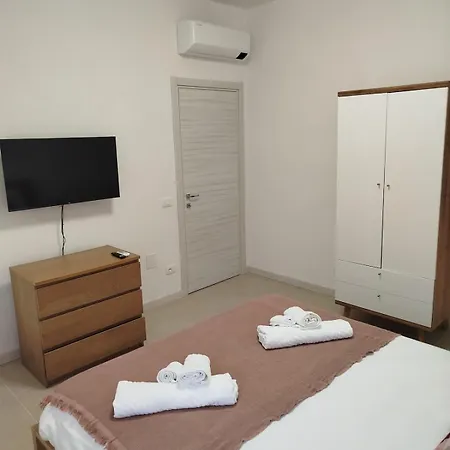 Appartement Con 2 Camere, Parcheggio E Terrazza *