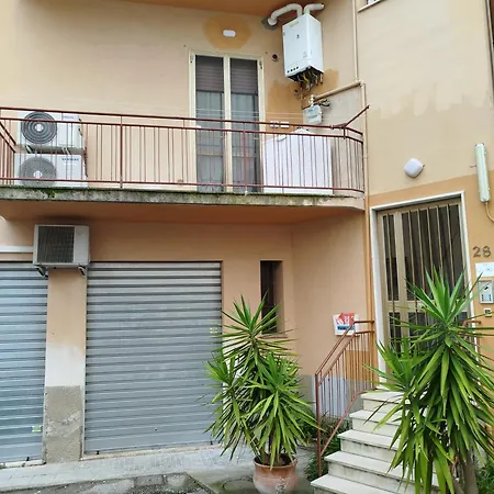 Con 2 Camere, Parcheggio E Terrazza *